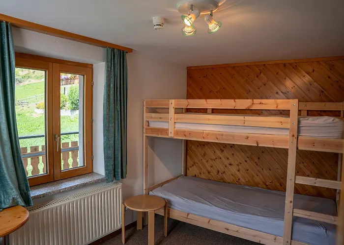 Alte Bock 2.0 Bed & Breakfast Grachen