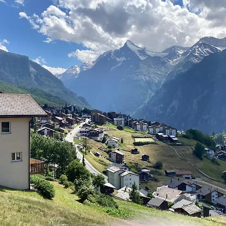 Alte Bock 2.0 Frühstückspension Grächen
